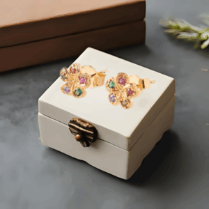 Aretes Nour Flor Multicolor en Oro Laminado