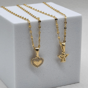 Collar Amuleto Dorado en Oro Laminado