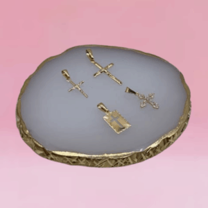 Dijes Cruz Sagrada en Oro Laminado – Variaciones