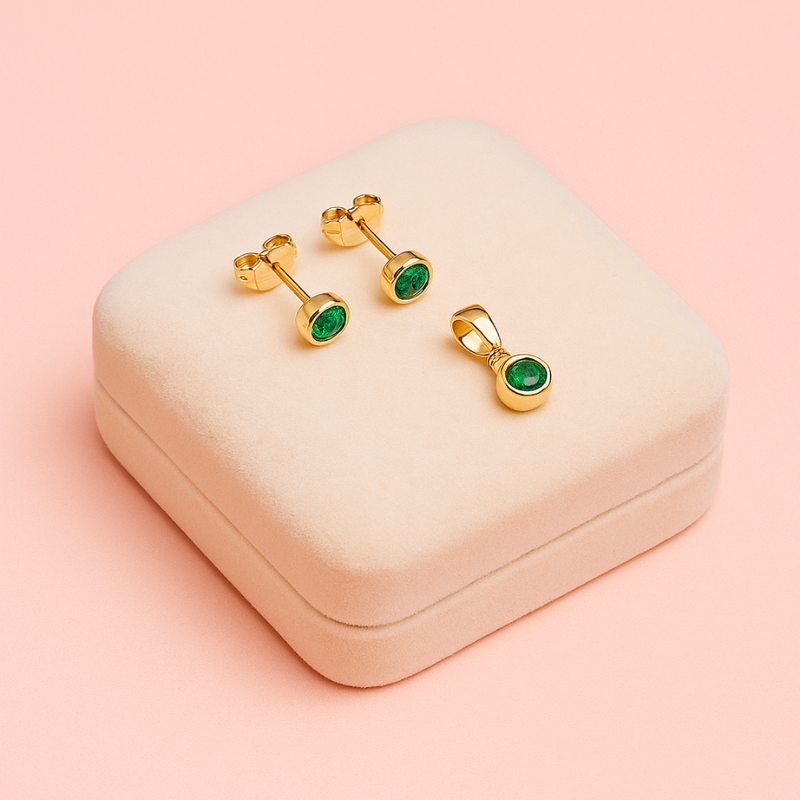 Set Zahira en Oro Laminado con Esmeralda Sintética